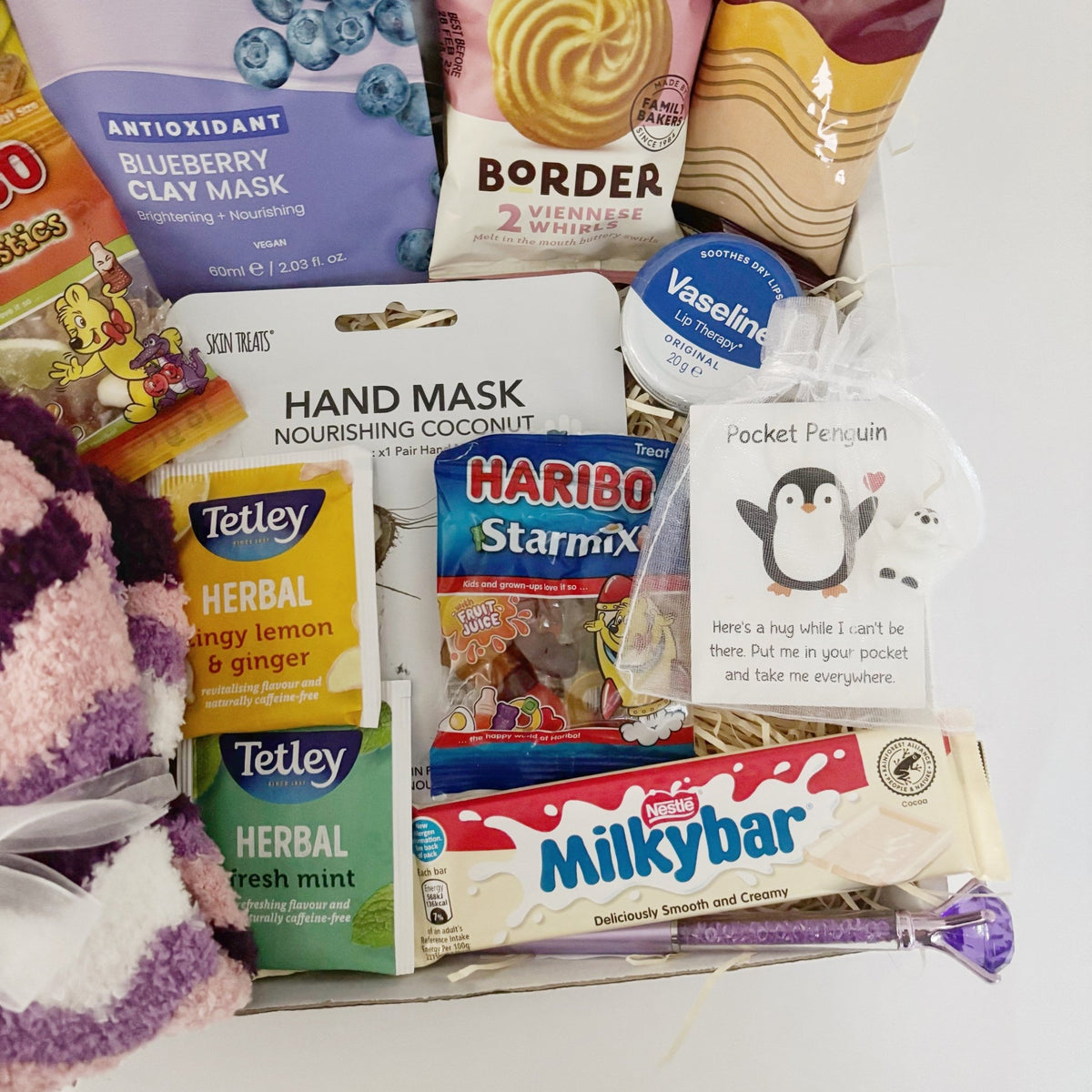 Christmas Gift for Nan – Pamper Hamper with Cosy Socks & Treats - WahooGifts