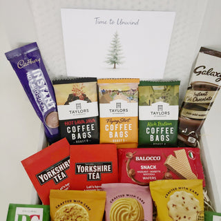 Christmas Gifts for Coffee Lovers – Tea, Hot Chocolate & Biscuit Hamper - WahooGifts